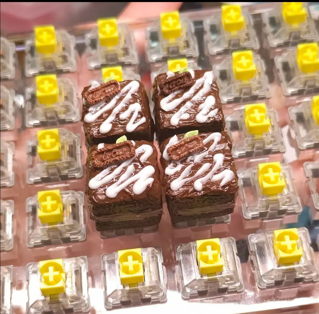 Original Cute Cake Keycap Kawaii Clay Keyboard Caps Custom Handmade Game Artistic Keycaps for Mechanical Keyboard Gift MX Switch